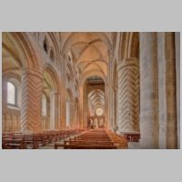 Durham Cathedral, photo Michael D Beckwith, Wikipedia.jpg